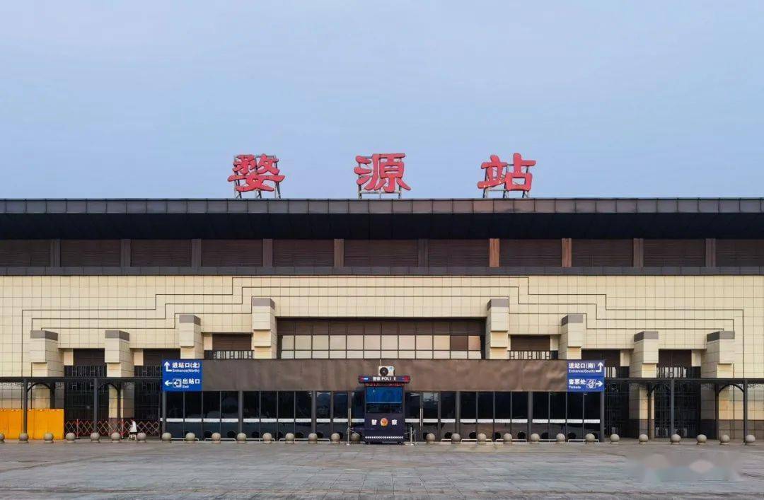 凈松恒溫恒濕機為婺源高鐵站安全營運保駕護(hù)航